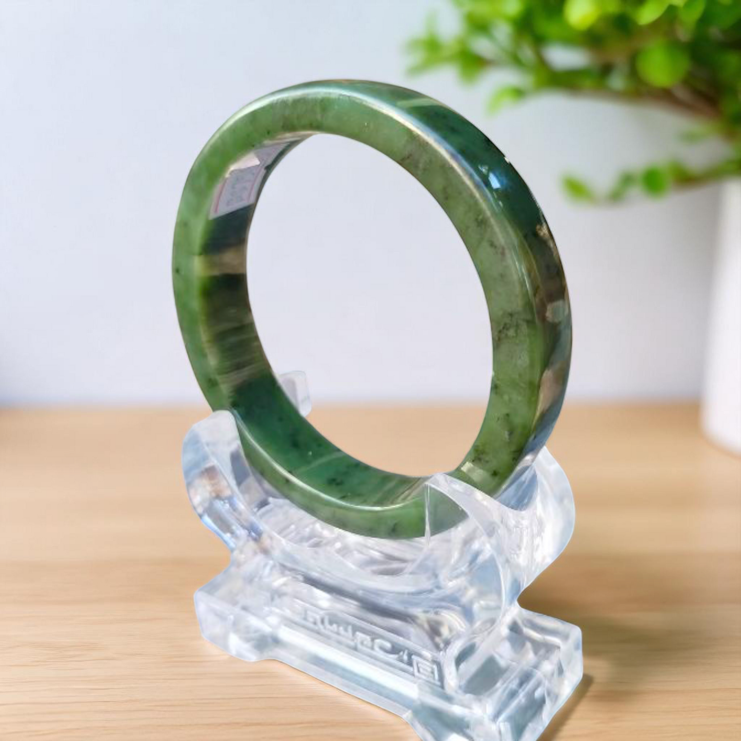Beautiful Natural Green Nephrite Jade Bangle