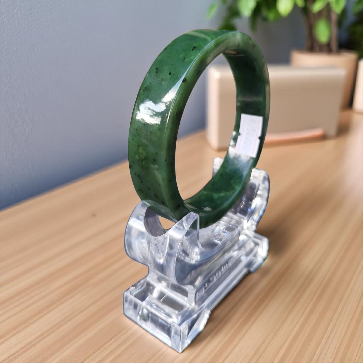 Beautiful Natural Green Nephrite Jade Bangle