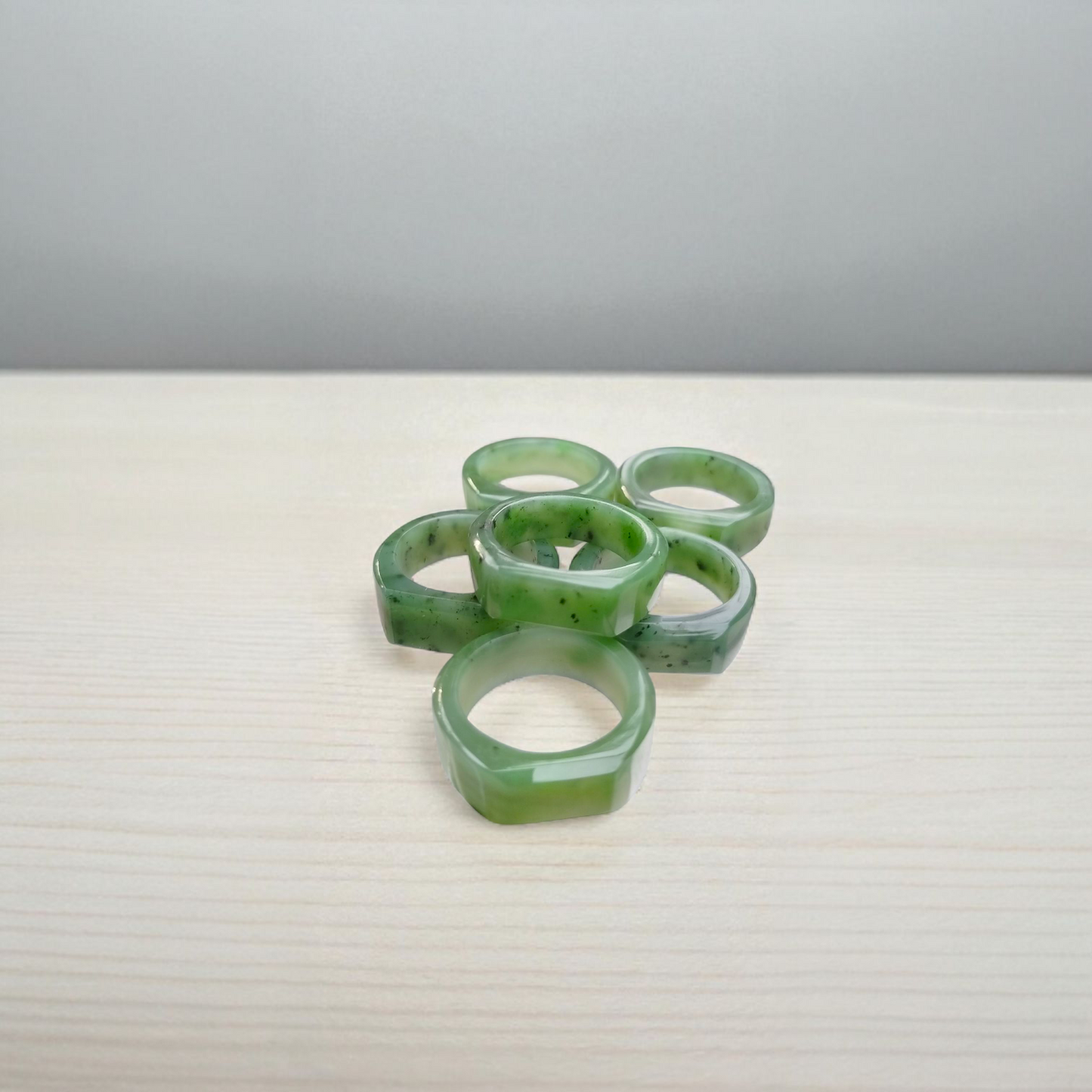 Beautiful Ring Green Nephrite Jade
