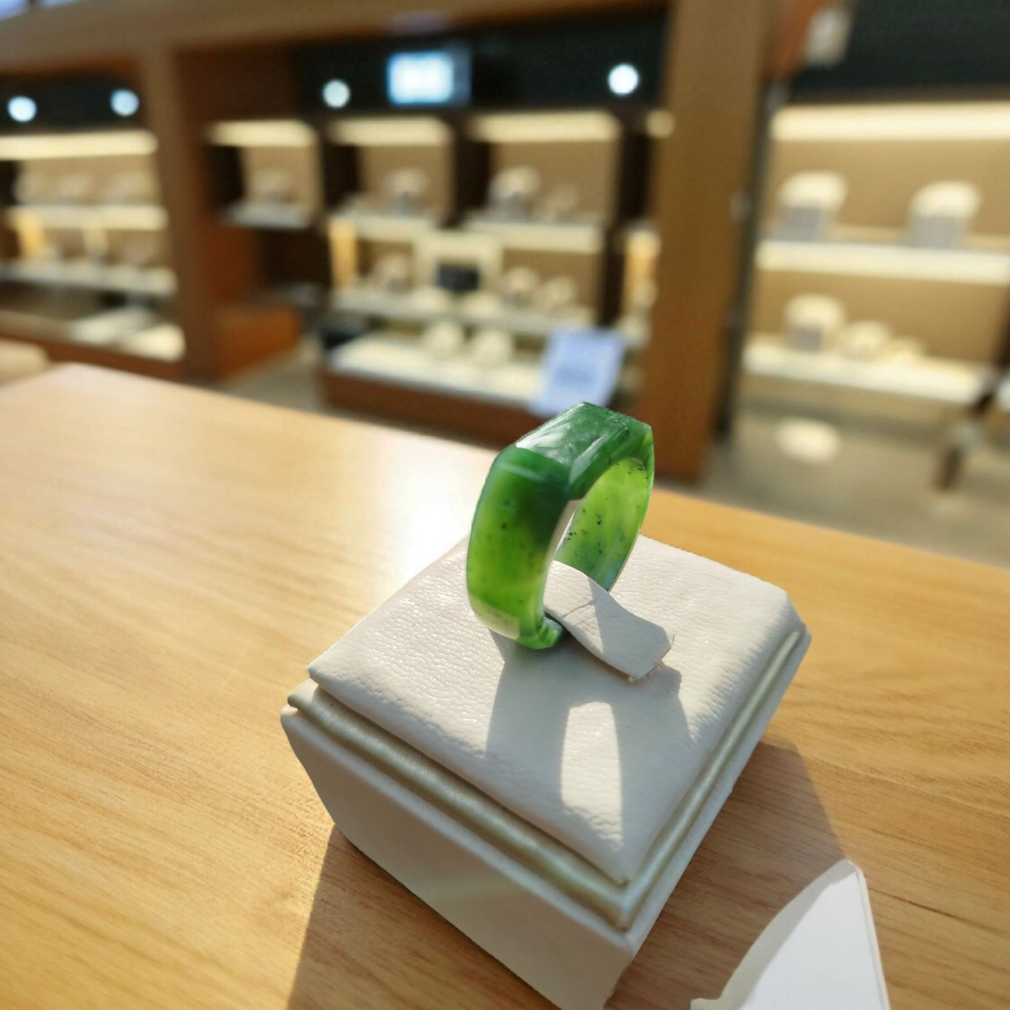 Beautiful Ring Green Nephrite Jade