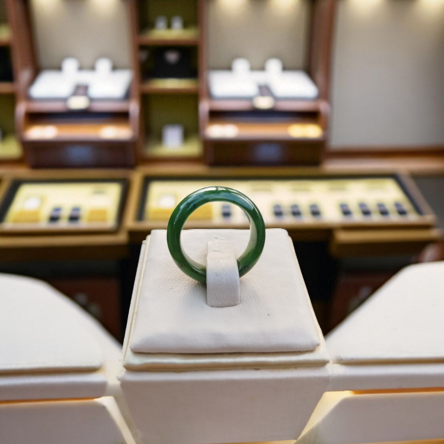 Beautiful Ring Green Nephrite Jade
