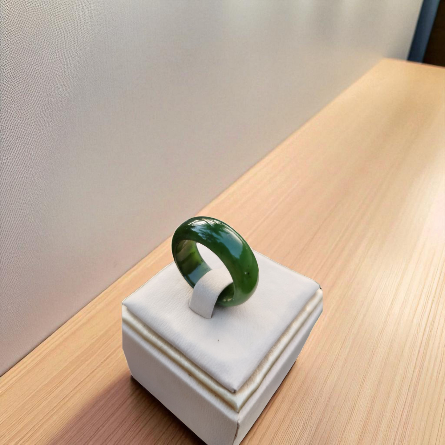 Beautiful Ring Green Nephrite Jade