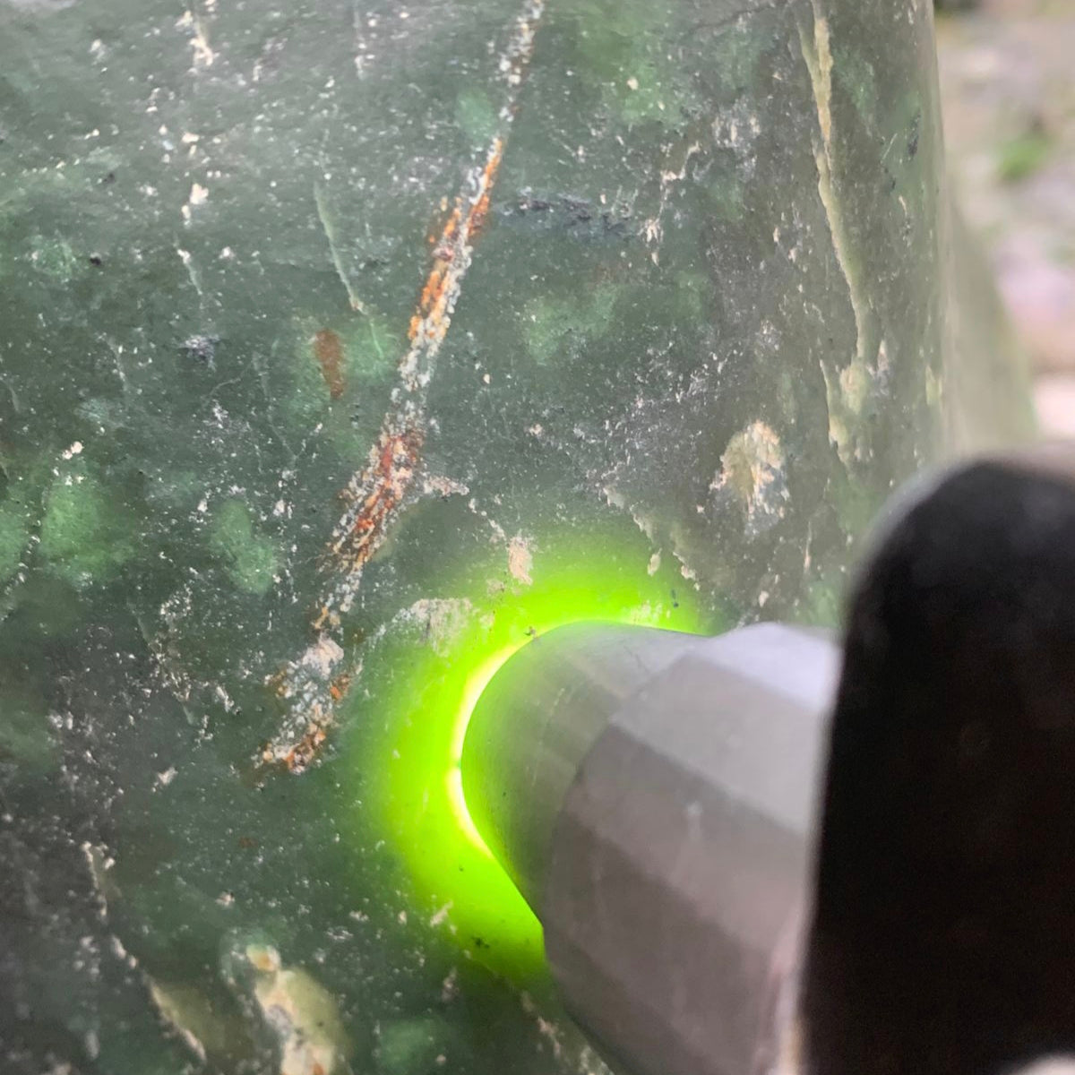 Natural Big Rough Uncut Green Nephrite Jade 200 Kg