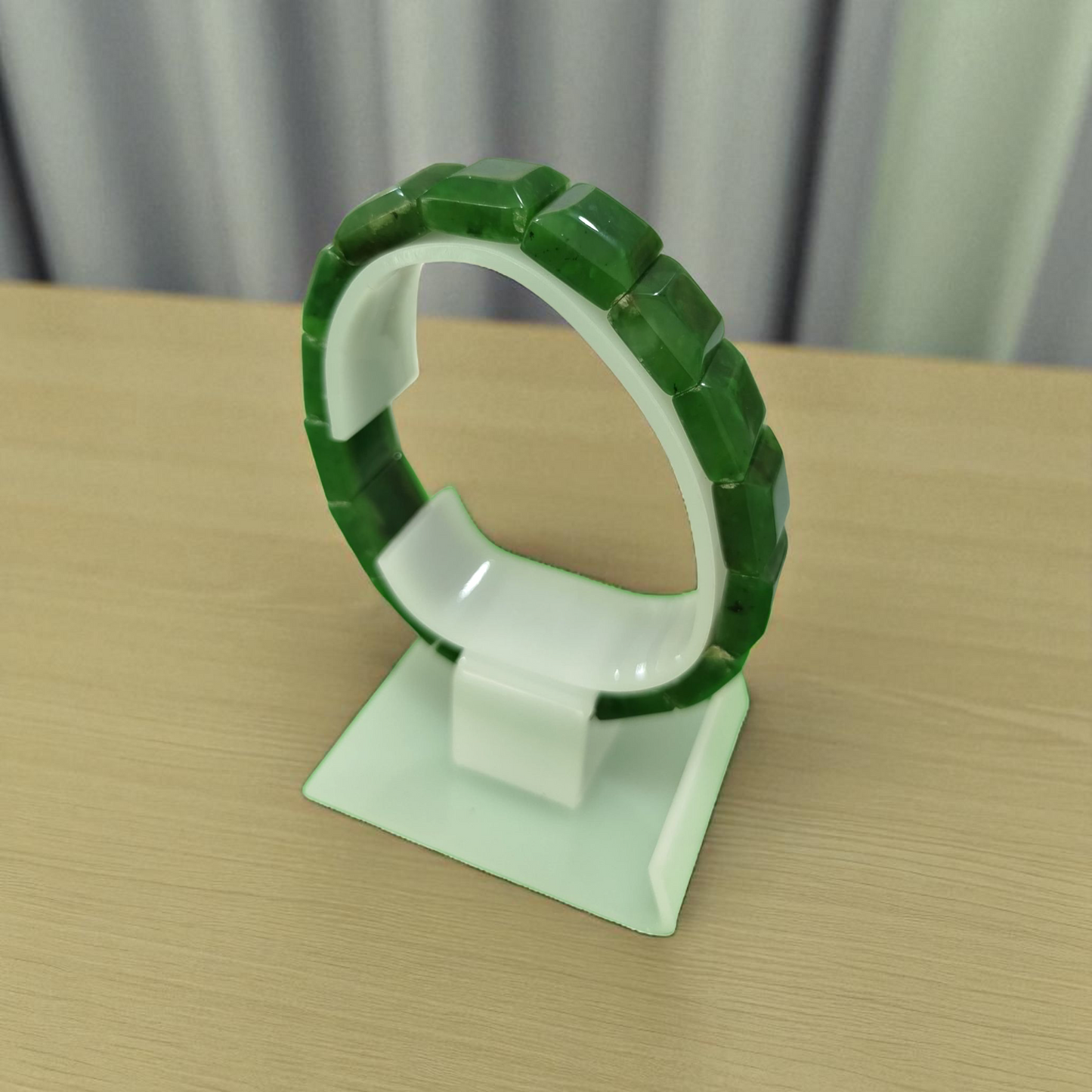 Beautiful Natural Green Nephrite Jade Bracelet